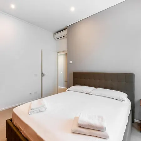 Easylife - Wonderful Penthouse With Terrace A Few Steps From The Duomo Apartment Milan Exterior photo